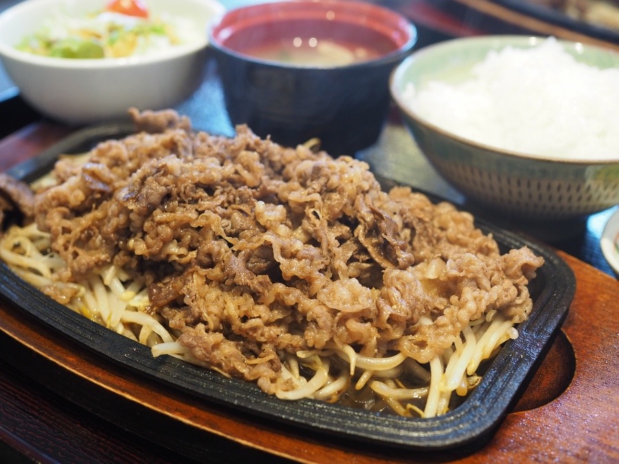 中津留さんの“お肉”が手軽に楽しめる、とんかつ と ステーキのお店【肉のレストラン 中津留】✨