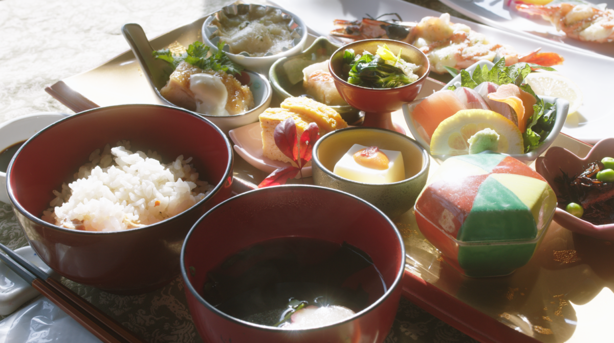 茶花【ちゃいはな】歴史ある古民家での会席料理や和風料理