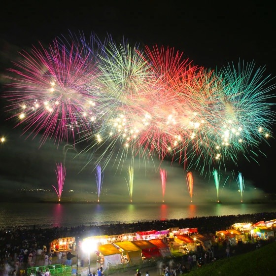 【イベント】夜空を彩る西日本最大級の花火大会開催！