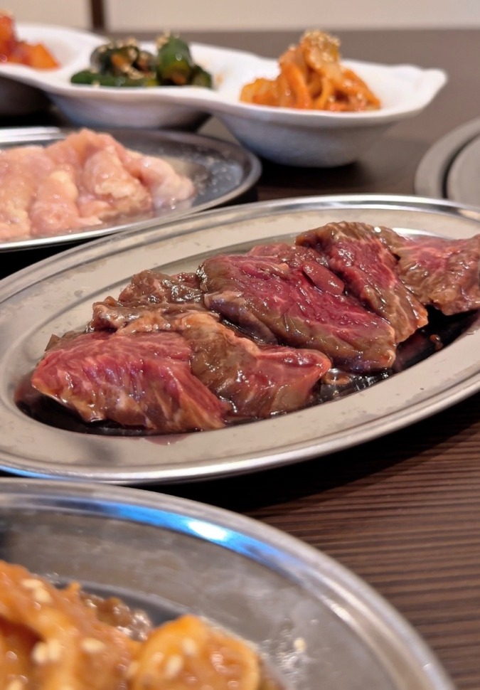 【NEW OPEN】2025年9月、諏訪野町に新しくオープンした「やきにく善」さんをご紹介!